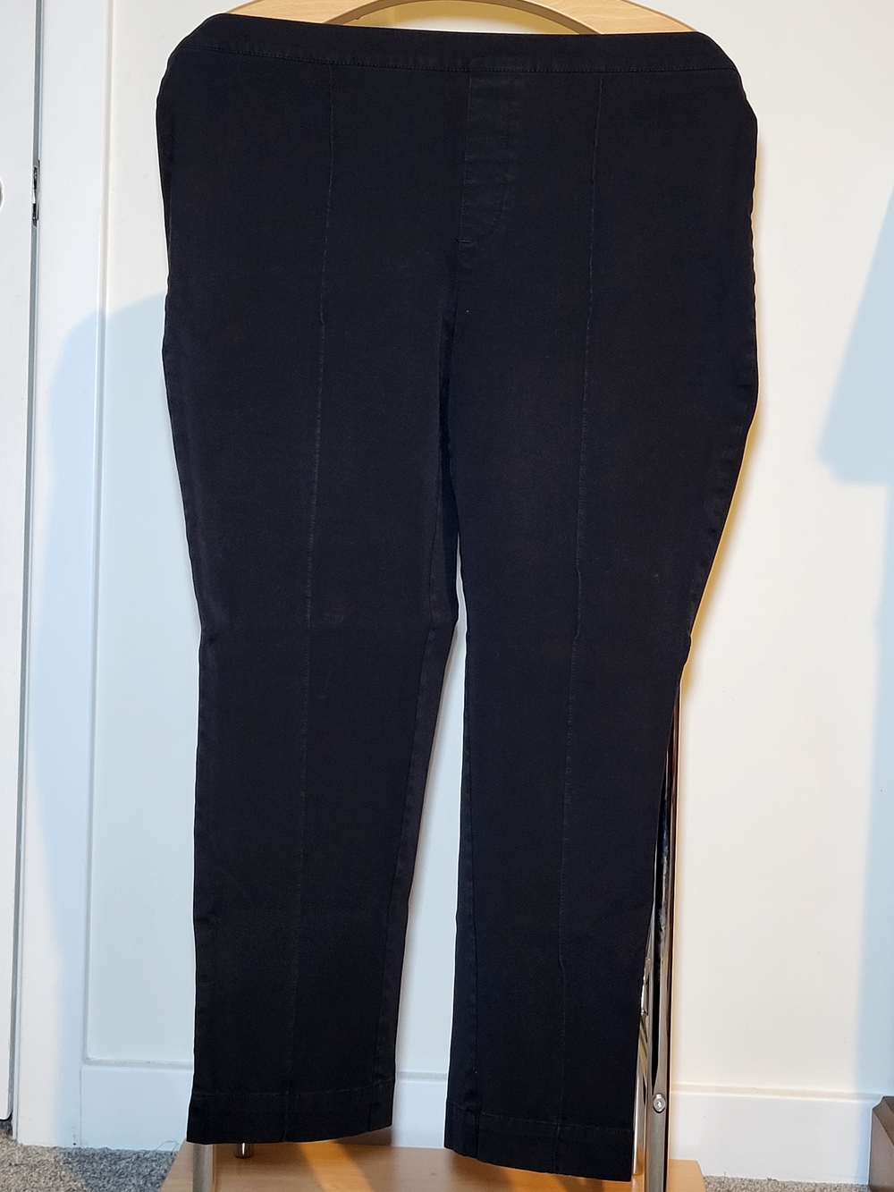 Isaac Mizrahi Black Straight-Leg Pants